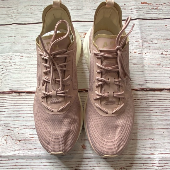 New APL Streamline Sneakers in Rose Dust/Champagne/White Sz 10.5 - Picture 5 of 11